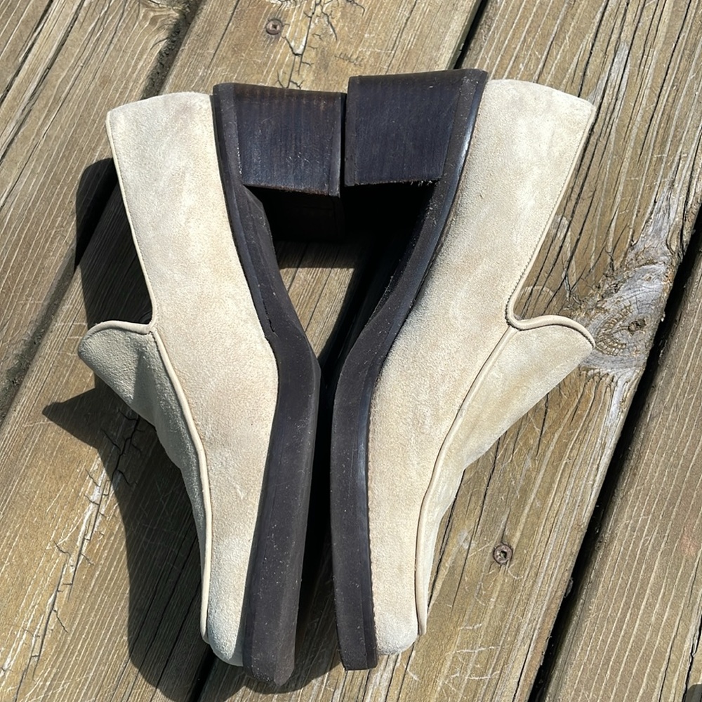 Enzo Angiolini SUEDE Cream Slip-On heels, size 8M - Picture 3 of 10